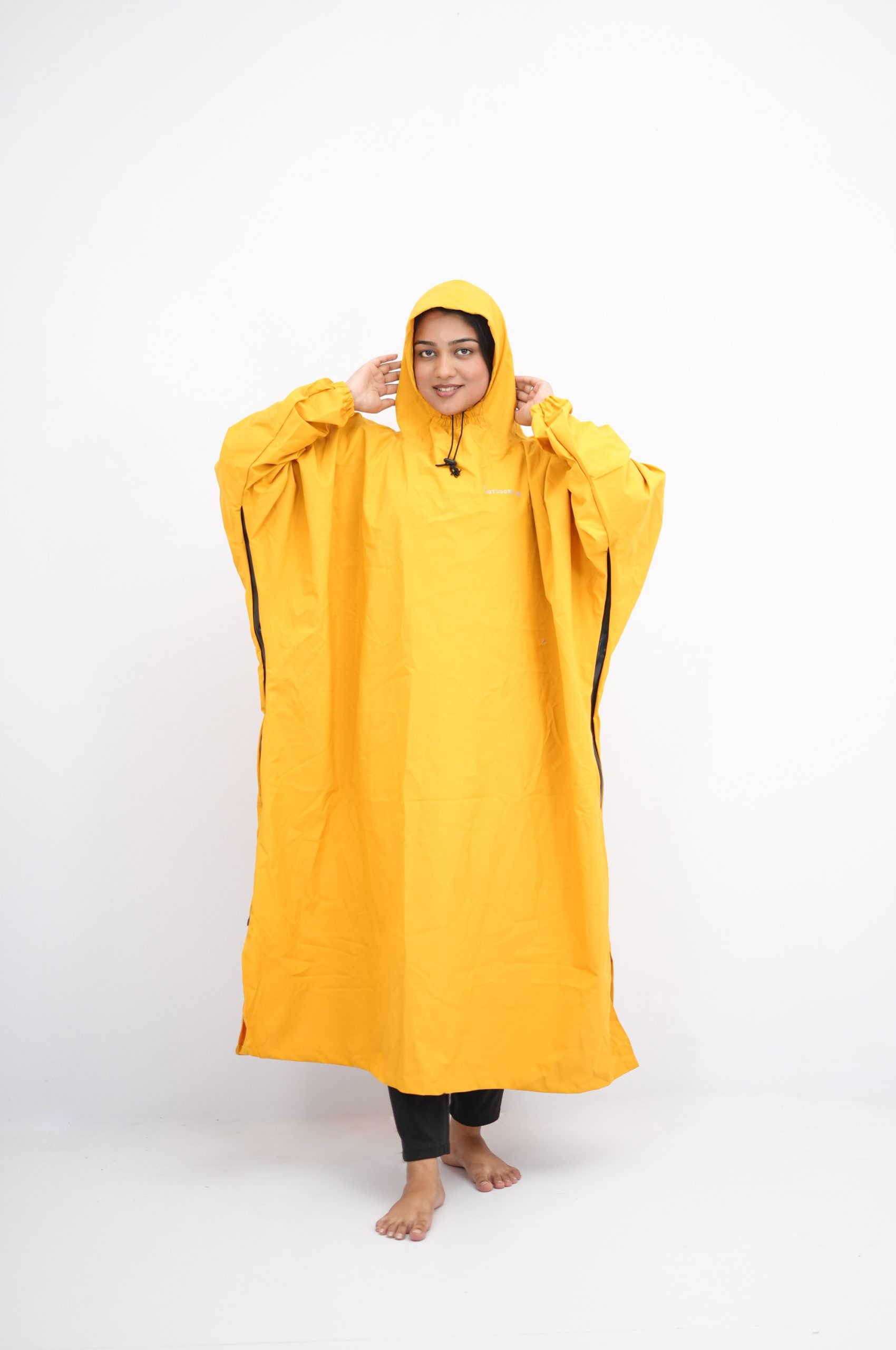 Outdoors BD Hybrid Sleeve Rain Poncho – Ultra-Compact & Waterproof - Image 7
